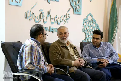 محمدحسن قدیری ابیانه در غرفه ایکنا 