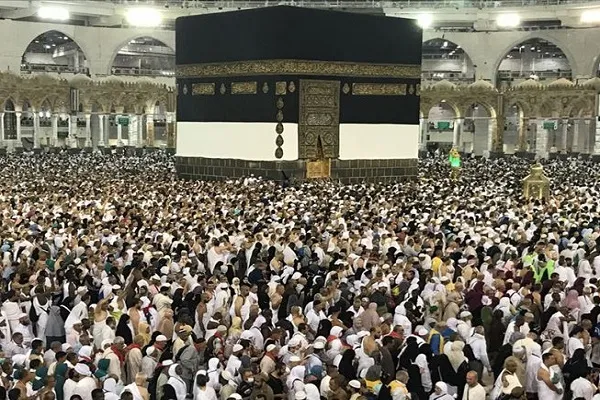 Suudi Arabistan Mısırlı 300 hacı adayını geri gönderdi