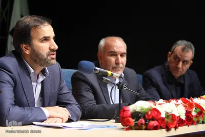 رونمایی از پوستر جشنواره بین المللی تئاتر کودک و نوجوان