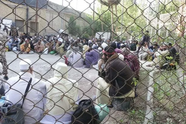 د کوچني اختر په مناسبت د افغانستان د لویديځو ولايتونو له زندانونو سلګونه بنديان خوشې شوی.