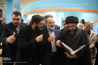 حضور علی عسگری رئیس صداوسیما در غرفه ایکنا 

