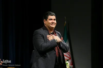سالار عقیلی در مراسم اختتامیه جشنواره سی و سوم موسیقی فجر