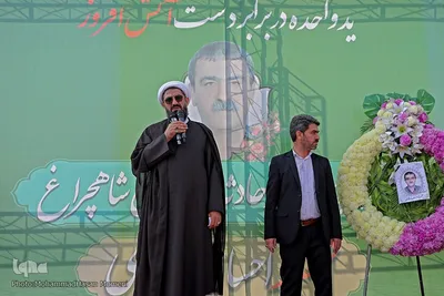 حضور حماسی همدانی‌ها در تشییع پیکر مطهر «احسان مرادی» شهید حرم شاهچراغ