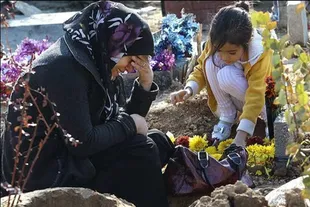چگونه مفهوم مرگ را برای کودکان بازگو کنیم