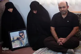 دیدار نمایندگان جامعه قرآنی با خانواده شهید مدافع حرم «احمد اعطایی»