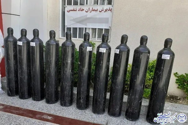 اهدای 20 کپسول اکسیژن از محل نیات واقفین به مراکز درمانی بندرعباس