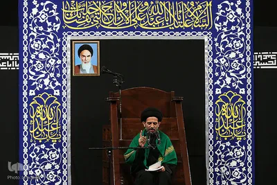 مراسم عزاداری شام غریبان در حسینیه امام خمینی (ره)