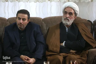 حضور جمعی از جامعه قرآنی در منزل حجت‌الاسلام والمسلمین محمدرضا شهید‌ی‌پور، پیشکسوت قرآنی
