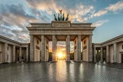 Kommission fordert Maßnahmen gegen antimuslimischen Rassismus