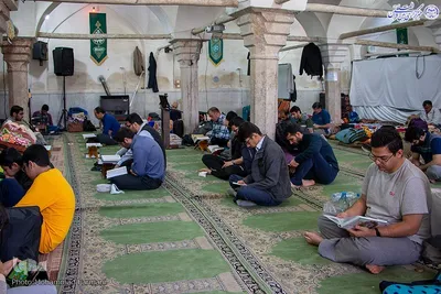 اعتکاف در مسجد آقابابا خان