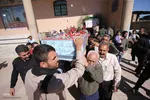 استقبال روستائیان شیراز از شهید گمنام