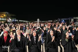 جشن میلاد پیامبر مهربانی‌ها در اصفهان