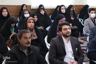 دیدار جمعی از مربیان امور تربیتی ملایر با حجت الاسلام ارزنده، امام جمعه این شهرستان