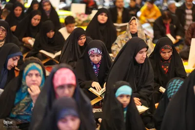 محفل انس با قرآن کریم «بشری» در حرم حضرت شاهچراغ(ع)