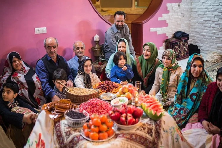 یلدا را غنیمت بشماریم/ به سمت مرگ سنت‌ها پیش نرویم