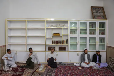 مراسم ختم قرآن در نماز تراویح نمازگزاران اهل تسنن مشهد