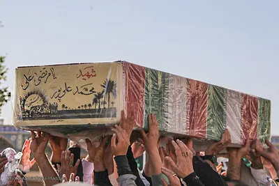 مراسم تشییع و وداع با پیکر شهید تازه تفحص شده شهید علیپور در حرم شاهچراغ (ع)‎‎