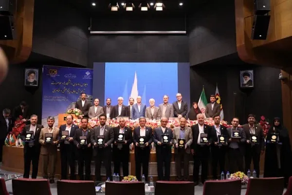 رئیس دانشگاه اصفهان در جمع رؤسای برتر دانشگاه‌های کشور قرار گرفت