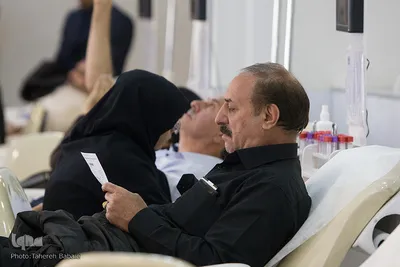 داوطلبان اهدای خون به زلزله زدگان کرمانشاه