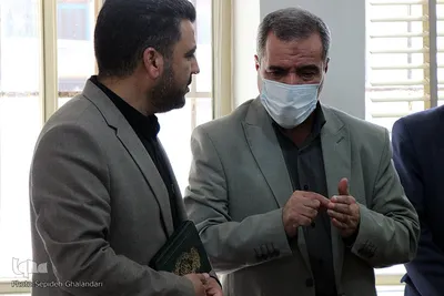 دیدار مسئولان با خانواده خبرنگار شهید محمدرضا فرهادی