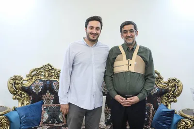 اکبر خاکساری هرندی به همراه فرزندش محمد خاکساری هرندی، از مجریان رسانه ملی