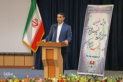 سیدعلی آقازاده استاندار مرکزی در همایش سفیران کنگره ملی نقش امام خمینی(ره) در دفاع مقدس