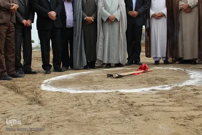 کلنگ زنی دارالقرآن خیرساز فراهان/عکاس: زهرا بهرامی