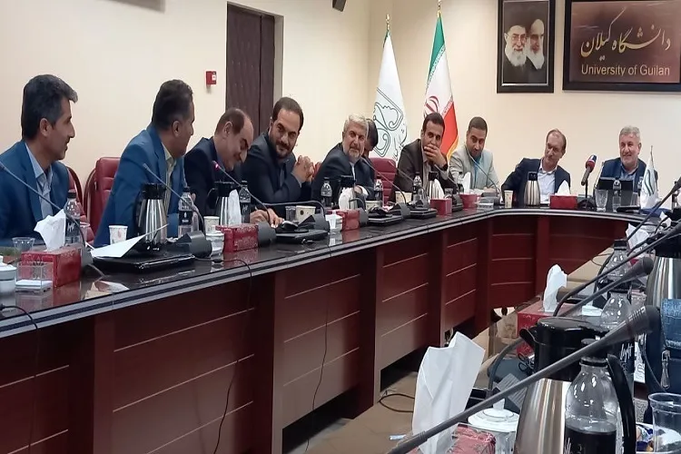 بسیج اساتید باید کارکرد متفاوتی در جهاد تبیین ارائه کند