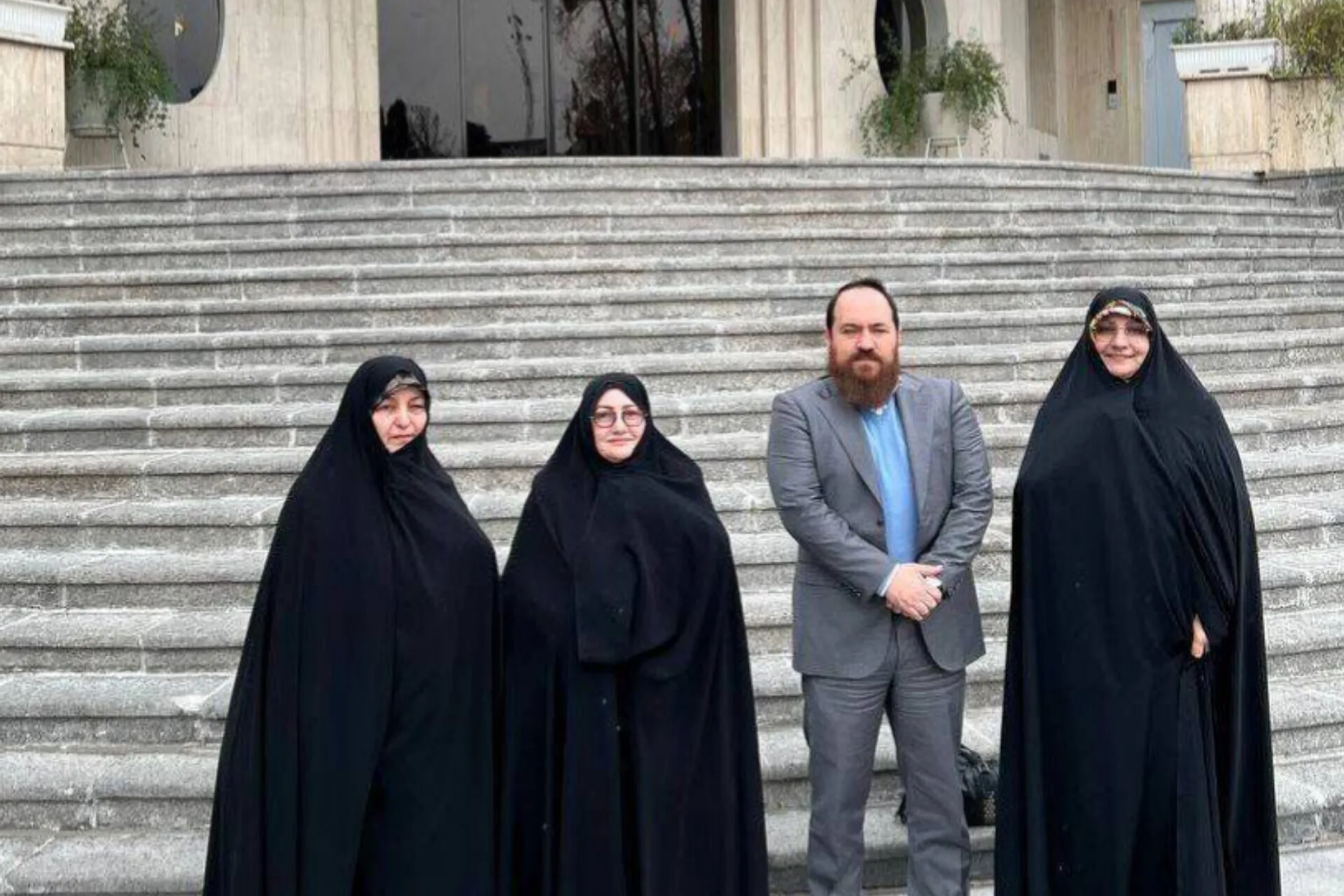 فرهنگ شهادت مهمترین اسلحه در برابر نظام سلطه است