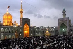 حضرت امام موسی کاظم علیہ السلام کا یوم شہادت ، امام رضا علیہ السلام کا حرم سیاہ پوش و عزادار