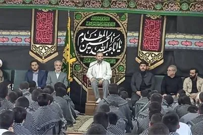 دیدار معاون قرآنی وزیر ارشاد با نخبگان قرآنی مشهد