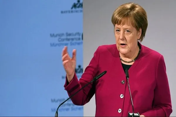 Merkel, Müslümanlara ramazanda 'huzurlu, mübarek ve sağlıklı bir dönem' diledi