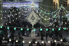 حرم مطهر رضوی در شب ولادت حضرت علی(ع)