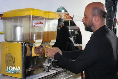 فعالیت موکب امام حسنی‌های ملایر در مسیر زائران اربعین
