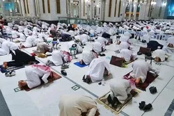 Tarawih-Gebet in der Haram-Moschee verrichtet + Bilder