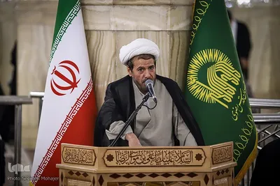 مراسم بزرگداشت حکیم معاصر محمدحسین حشمت‌پور در حرم مطهر رضوی