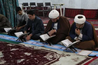 کرسی تلاوت قرآن در ملایر در حمایت از مردم مظلوم فلسطین