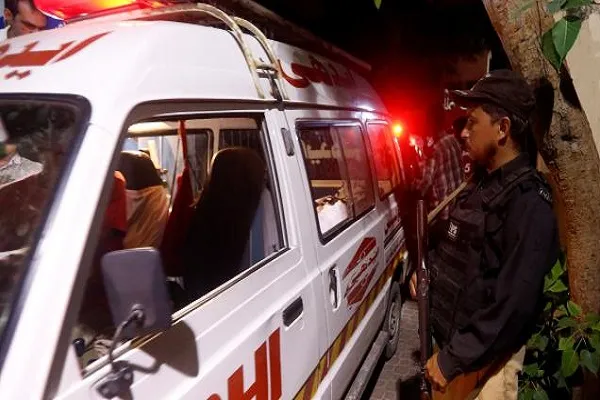 Pakistan'da bombalı saldırı: 1 ölü