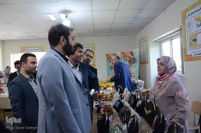 بازدید معاون وزیر تعاون، کار و رفاه اجتماعی از نمایشگاه طرح ملی توسعه مشاغل خانگی‎‎‎‎