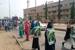 Nigeriya xalqı Şeyx Zəkzəkinin azadlığa buraxılması üçün küçələrə çıxdı