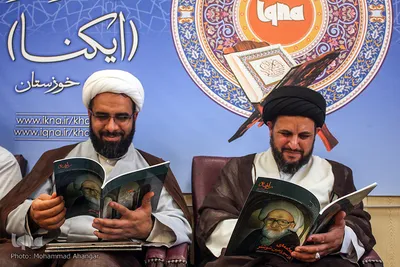 از سمت راست حجت الاسلام سیدعلی جزایری دستیار ویژه مدیرکل و حجت‌الاسلام محمدمهدی نبی زاده مدیرکل تبلیغات اسلامی خوزستان 