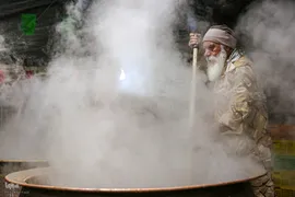 پخت سمنو در شیراز‎