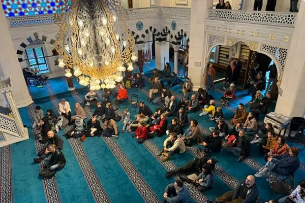 په جرمني کې د یووالي نښه؛د جوماتونو د پرانیستو دروازو ورځ