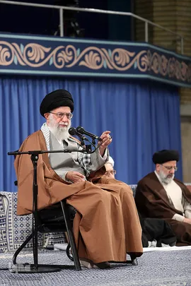 دیدار مسئولان نظام و سفرای کشورهای اسلامی با رهبر انقلاب