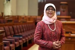 Sinqapur prezidenti hicab qadağası qalmaqalına müdaxilə etdi