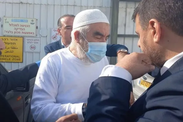 İsrail hapishanesinden Şeyh Raid Salah 17 ay sonra serbest bırakıldı