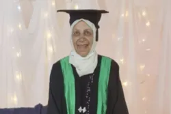 Müsəlman qadın 85 yaşında xəyalını gerçəkləşdirərək İslam İnstitutunu bitirib