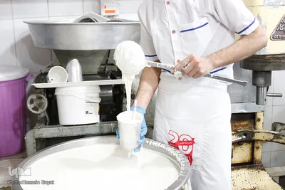 کارگاه پخت زولبیا و بامیه در بیرجند