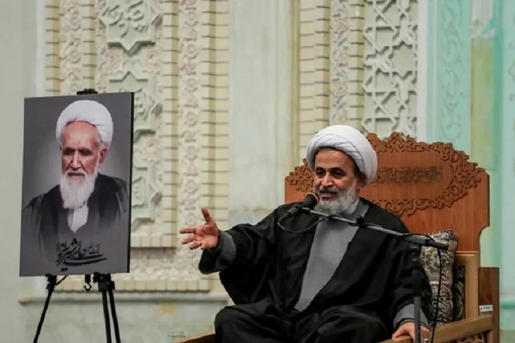 آیت‌الله حائری از تعلقات باطل و تفكرات منحط آزاد بود/ حكمت؛ كمبود امروز حوزه‌های علمیه