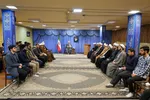 دیدار طلاب راه یافته به المپیاد کشوری با امام جمعه تبریز
